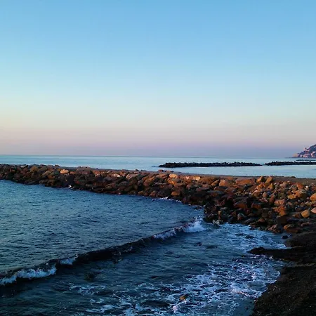 Prima Linea Centralissimo Sul Mare