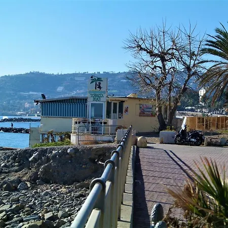 Prima Linea Centralissimo Sul Mare * Sanremo